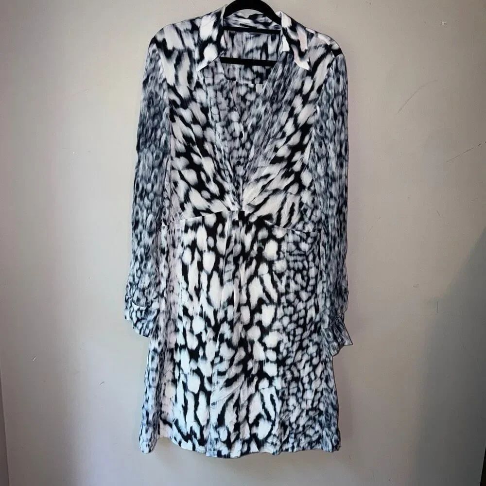 Elie Tahari Saxon printed button down shirt dress